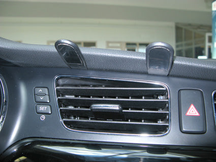Brodit ProClip 854766 voor Kia Ceed 2012-2015 - montagepositie op dashboard