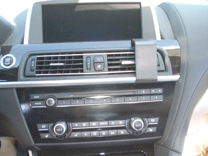 Brodit ProClip 854781 voor BMW 6-series F06, F12, F13 2012-2019 - detail van dashboardmontage