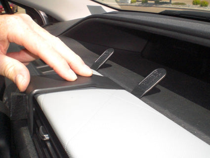 Brodit ProClip 854784 voor Toyota Prius c 2012-2017 - ProClip geplaatst in het voertuig