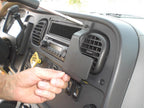 Brodit ProClip 854787 voor Freightliner M2 Business Class 2003-2018 - detail van dashboardmontage