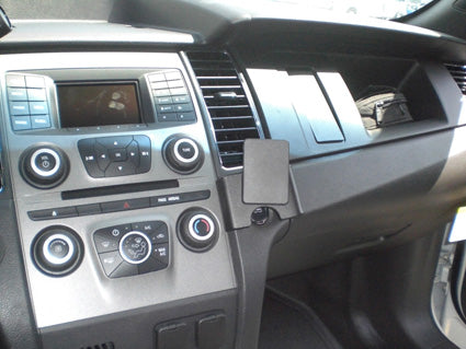 Brodit ProClip 854792 voor Ford Taurus Police Interceptor 2013-2020 en Ford Police Interceptor Sedan 2013-2021 - installatiepositie