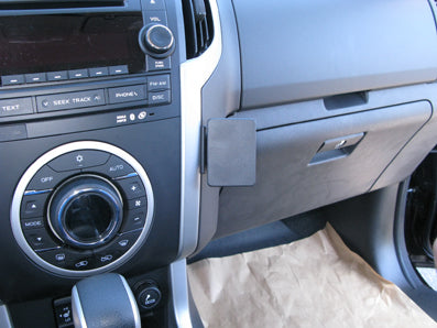 Brodit ProClip 854799 voor Isuzu D-Max 2012-2020 - productfoto zwarte ABS montagebasis