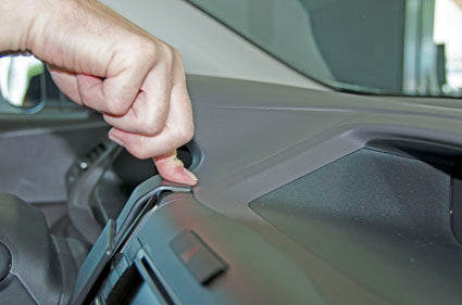 Brodit ProClip 854802 voor Honda CR-V 2012-2016 - detail van dashboardmontage