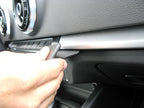 Brodit ProClip 854805 voor Audi S3 2013-2020 en Audi A3 2013-2020 - montagepositie op dashboard