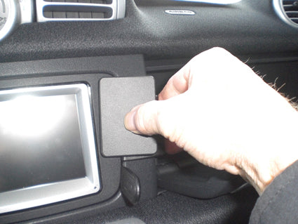 Brodit ProClip 854827 voor Smart ForTwo 2011-2014 - detail van dashboardmontage