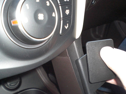 Brodit ProClip 854834 voor Hyundai Santa Fe 2013-2018 en Hyundai Grand Santa Fe 2013-2018 - ProClip geplaatst in het voertuig
