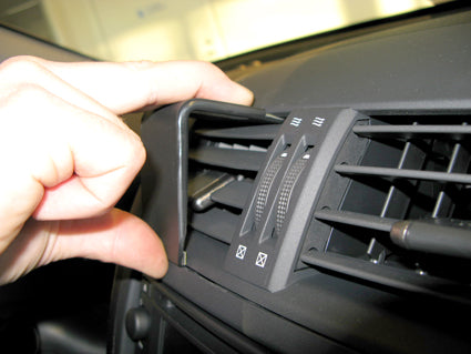 Brodit ProClip 854853 voor Toyota RAV 4 2011-2012 - detail van dashboardmontage