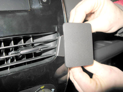 Brodit ProClip 854859 voor Renault Clio IV 2013-2016 - detail van dashboardmontage