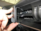 Brodit ProClip 854869 voor Toyota Auris Full Hybrid 2013-2015 en Toyota Auris 2013-2015 - detail van dashboardmontage