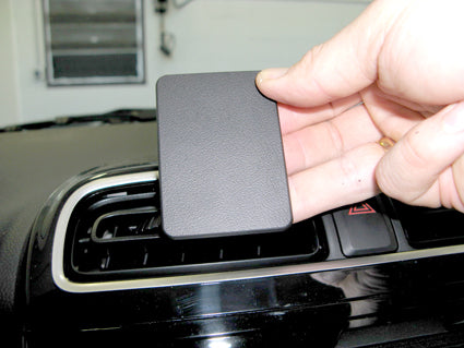 Brodit ProClip 854871 voor Mitsubishi Space Star 2013-2024 en Mitsubishi Mirage 2013-2024 - ProClip geplaatst in het voertuig