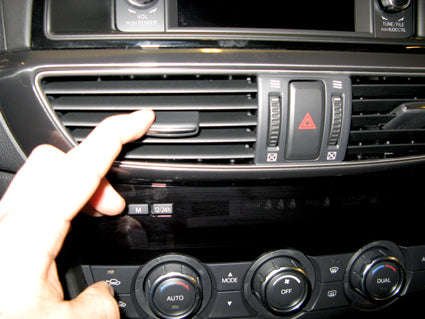 Brodit ProClip 854876 voor Mazda 6 2013-2014 - montagepositie op dashboard