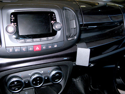 Brodit ProClip 854881 voor Fiat 500 L 2013-2022 - installatiepositie