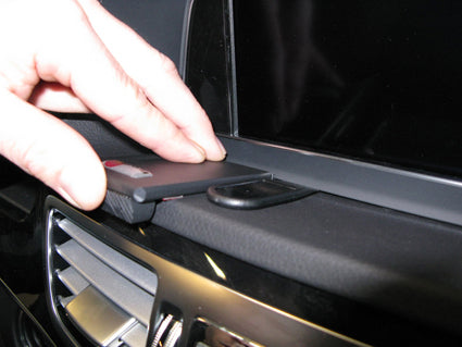 Brodit ProClip 854896 voor Mercedes Benz E-Class, Stationwagon 2014-2016 en Mercedes Benz E-Class, Sedan 2014-2016 - ProClip geplaatst in het voertuig