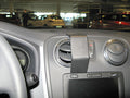 Brodit ProClip 854897 voor Dacia Sandero 2013-2021 en Dacia Logan 2013-2021 - installatiepositie