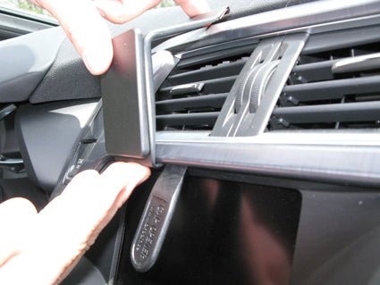 Brodit ProClip 854906 voor Citroen DS5 2012-2018 - montagepositie op dashboard