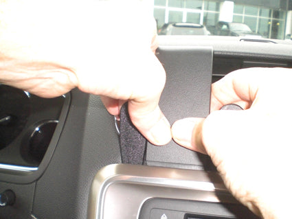 Brodit ProClip 854914 voor GMC Acadia 2013-2016 - detail van dashboardmontage
