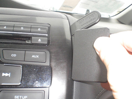 Brodit ProClip 854918 voor Honda Civic 2013-2015 - montagepositie op dashboard