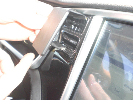 Brodit ProClip 854921 voor Tesla Model X 2016-2020 en Tesla Model S 2013-2020 - montagepositie op dashboard