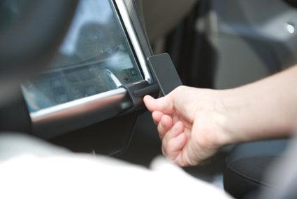 Brodit ProClip 854922 voor Tesla Model X 2016-2020 en Tesla Model S 2013-2020 - ProClip geplaatst in het voertuig