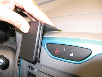 Brodit ProClip 854941 voor Renault Captur 2014-2017 - ProClip geplaatst in het voertuig