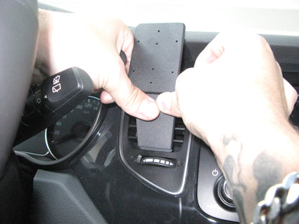 Brodit ProClip 854948 voor Kia Carens IV 2014-2020 - ProClip geplaatst in het voertuig