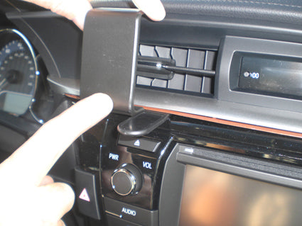 Brodit ProClip 854955 voor Toyota Corolla 2014-2015 - ProClip geplaatst in het voertuig