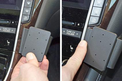 Brodit ProClip 854964 voor Infiniti Q60 2016-2022 en Infiniti Q50 2014-2024 - detail van dashboardmontage