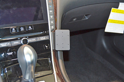 Brodit ProClip 854964 voor Infiniti Q60 2016-2022 en Infiniti Q50 2014-2024 - installatiepositie
