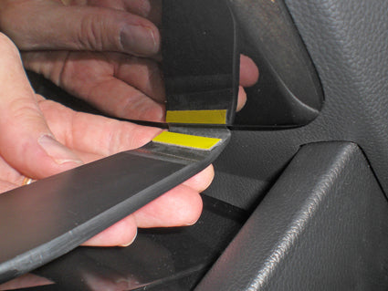 Brodit ProClip 854967 voor Kia Cadenza 2014-2016 - montagepositie op dashboard