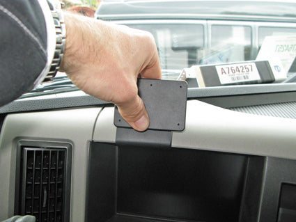 Brodit ProClip 855004 voor Volvo FM series 2014-2020 - detail van dashboardmontage