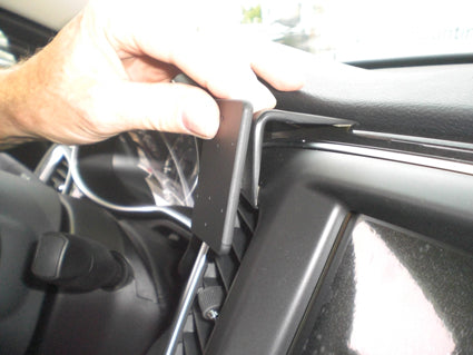 Brodit ProClip 855027 voor Chrysler 200 2015-2017 - ProClip geplaatst in het voertuig