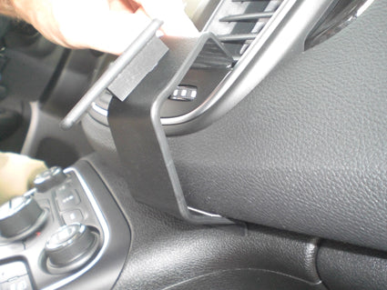 Brodit ProClip 855028 voor Chrysler 200 2015-2017 - montagepositie op dashboard