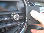 Brodit ProClip 855032 voor Mini Cooper Hardtop 2014-2015 en Mini Cooper 2014-2015 - montagepositie op dashboard