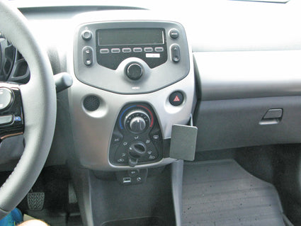 Brodit ProClip 855035 voor Citroen C1 2014-2021, Peugeot 108 2014-2021 en Toyota AYGO 2014-2021 - installatiepositie