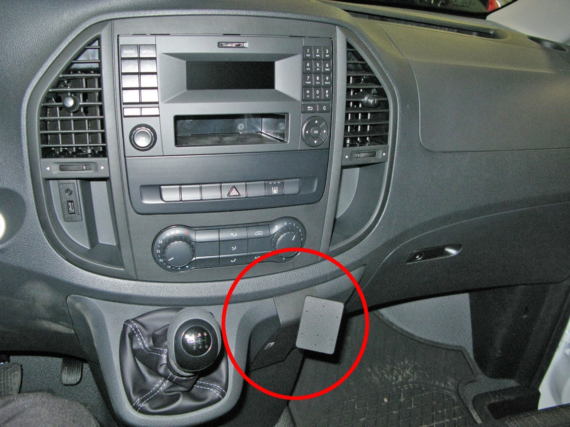 Brodit ProClip 855063 voor Mercedes Benz Vito 2015-2023 - productfoto zwarte ABS montagebasis