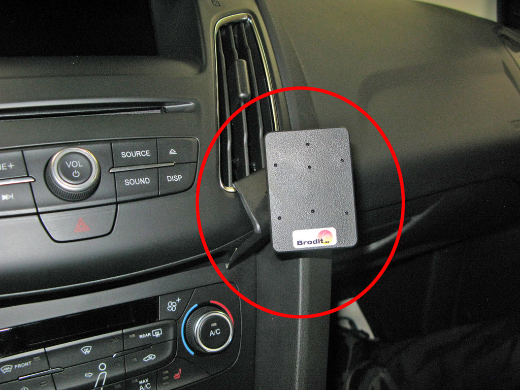 Brodit ProClip 855066 voor Ford Focus 2015-2018 - montagefoto 9