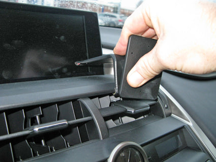 Brodit ProClip 855067 voor Lexus NX Series 2015-2017 - montagepositie op dashboard