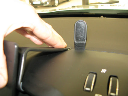 Brodit ProClip 855073 voor Jeep Renegade 2015-2023 - detail van dashboardmontage