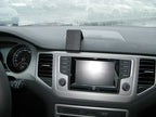 Brodit ProClip 855074 voor Volkswagen Golf Sportsvan 2015-2021 - productfoto zwarte ABS montagebasis
