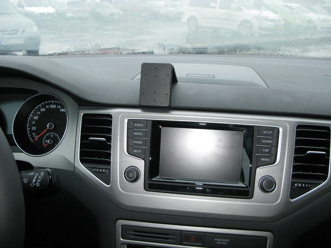 Brodit ProClip 855074 voor Volkswagen Golf Sportsvan 2015-2021 - productfoto zwarte ABS montagebasis