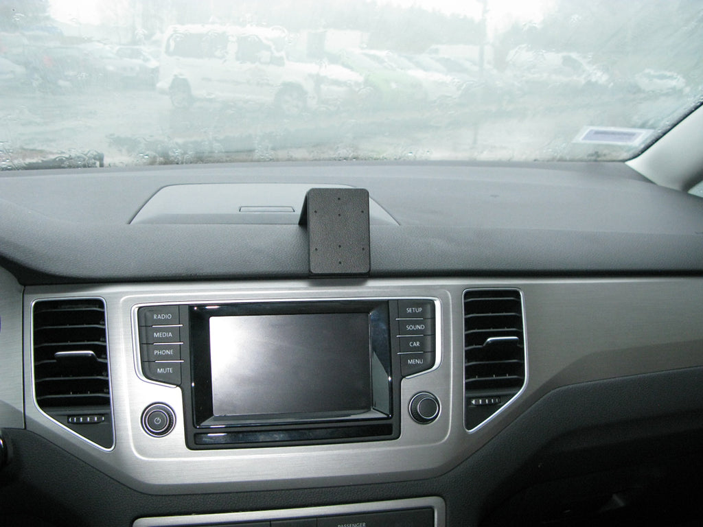 Brodit ProClip 855074 voor Volkswagen Golf Sportsvan 2015-2021 - montagefoto 6