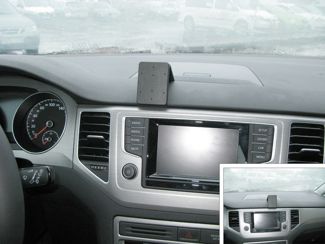 Brodit ProClip 855074 voor Volkswagen Golf Sportsvan 2015-2021 - montagefoto 8
