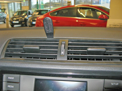 Brodit ProClip 855076 voor Skoda Fabia 2015-2021 - montagepositie op dashboard