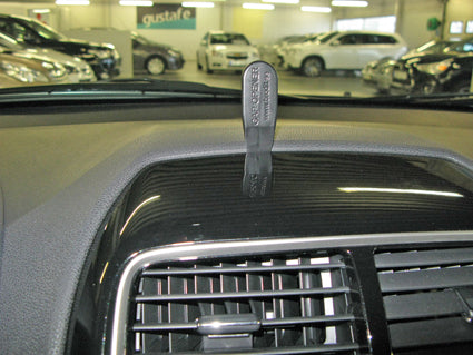 Brodit ProClip 855081 voor Mitsubishi Outlander Sport 2015-2019 en Mitsubishi ASX 2015-2019 - montagepositie op dashboard
