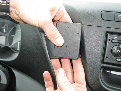 Brodit ProClip 855089 voor Iveco Daily 2015-2026 - montagepositie op dashboard