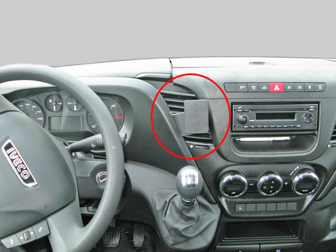 Brodit ProClip 855089 voor Iveco Daily 2015-2026 - productfoto zwarte ABS montagebasis