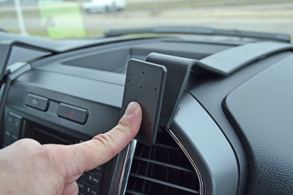 Brodit ProClip 855094 voor Ford Super Duty 2017-2021, Ford Raptor 2017-2020 e.a. - detail van dashboardmontage