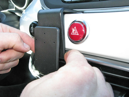 Brodit ProClip 855097 voor Fiat 500 X 2015-2024 - ProClip geplaatst in het voertuig