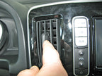 Brodit ProClip 855102 voor Nissan NV200 2015-2023 - montagepositie op dashboard