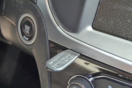 Brodit ProClip 855105 voor Chrysler 300 2015-2022 - montagepositie op dashboard